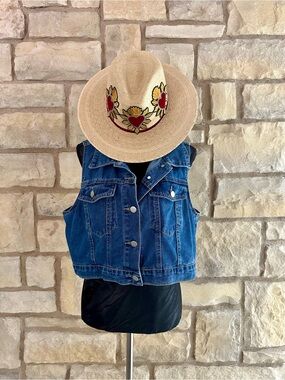 Denim Sleeveless Vest Jacket - Blue